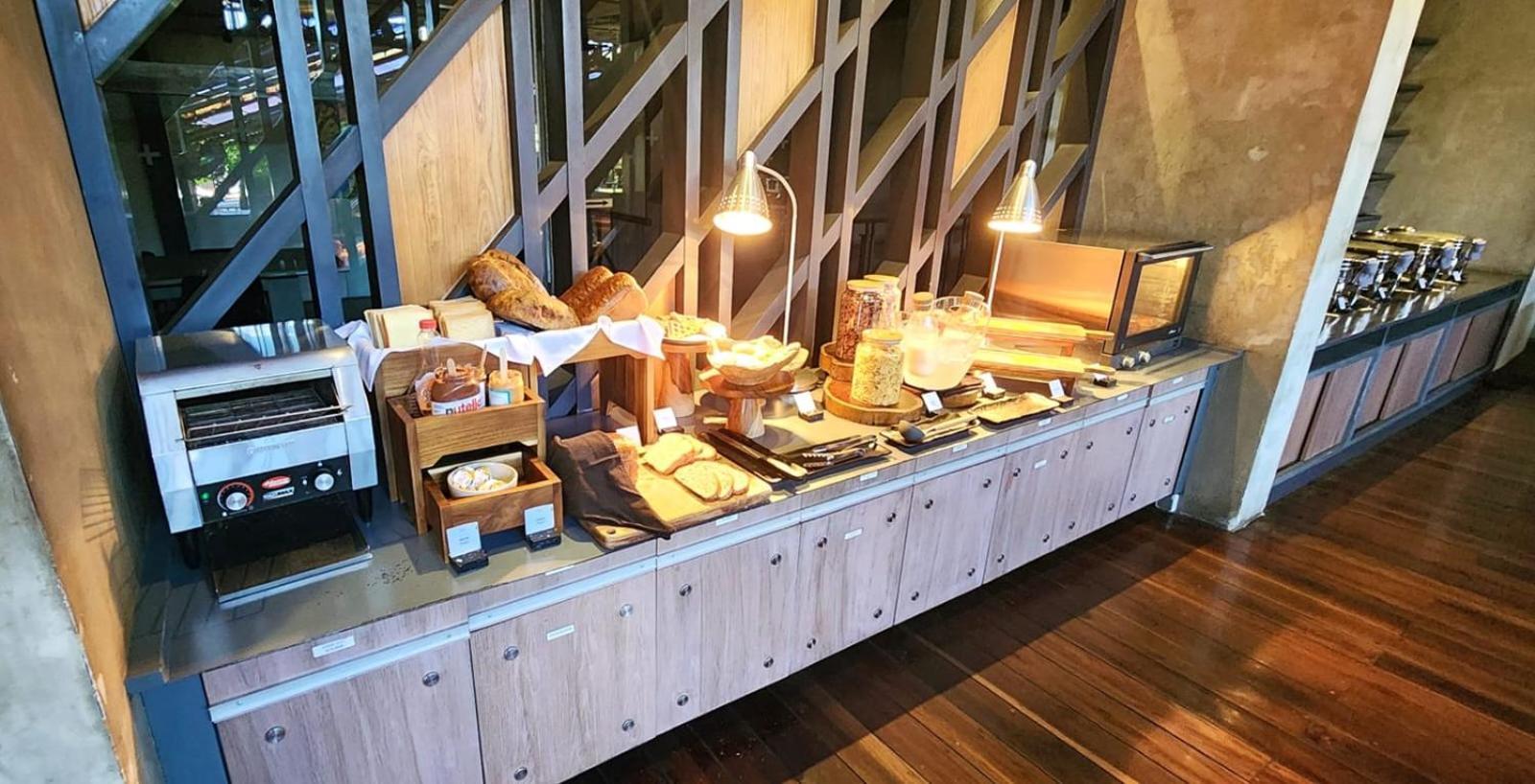 斯塔那普瑞构琶酒店 サヌール 外观 照片